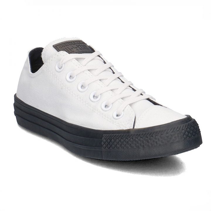 Boty Converse Chuck Taylor All Star Almost Black Ox angle